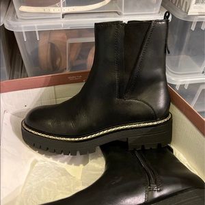 Chelsea boot
